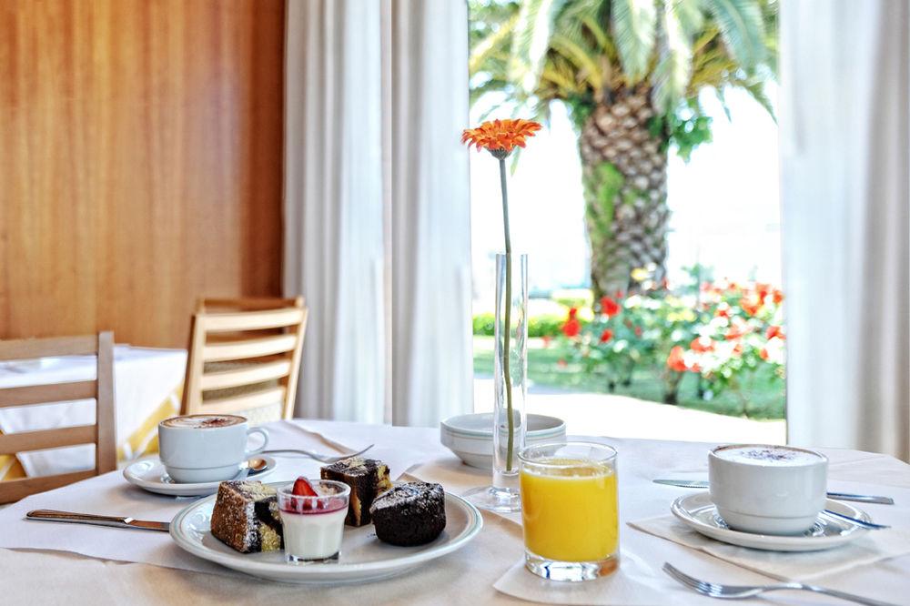 Meditur Hotel Pomezia Εξωτερικό φωτογραφία