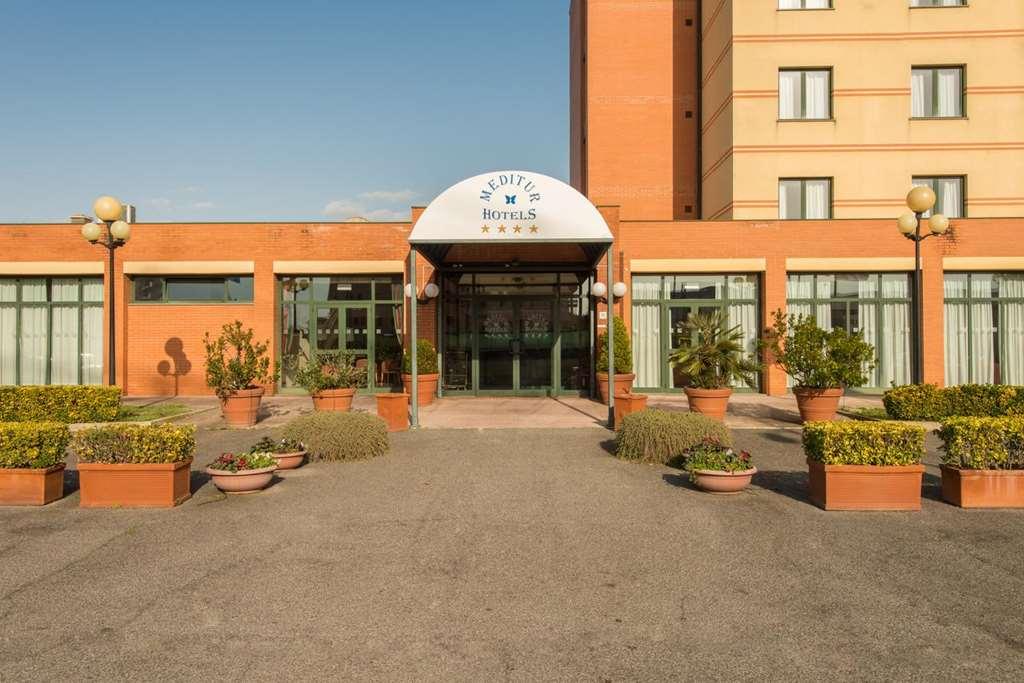 Meditur Hotel Pomezia Εξωτερικό φωτογραφία