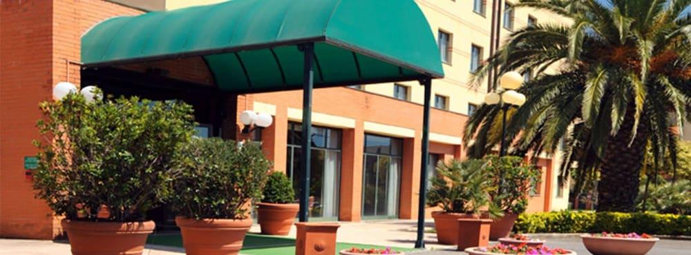 Meditur Hotel Pomezia Εξωτερικό φωτογραφία