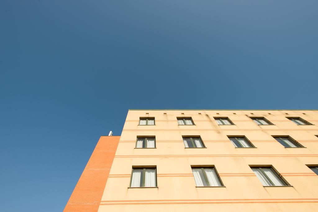 Meditur Hotel Pomezia Εξωτερικό φωτογραφία