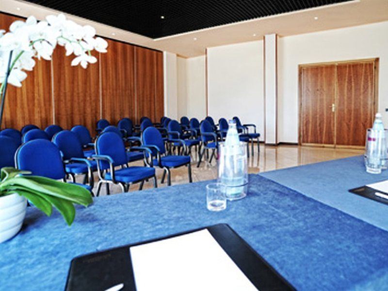Meditur Hotel Pomezia Εξωτερικό φωτογραφία