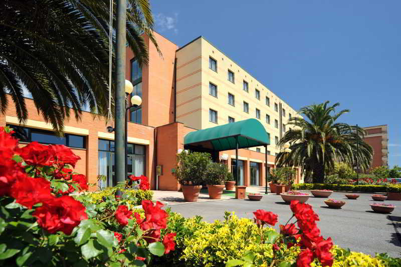 Meditur Hotel Pomezia Εξωτερικό φωτογραφία